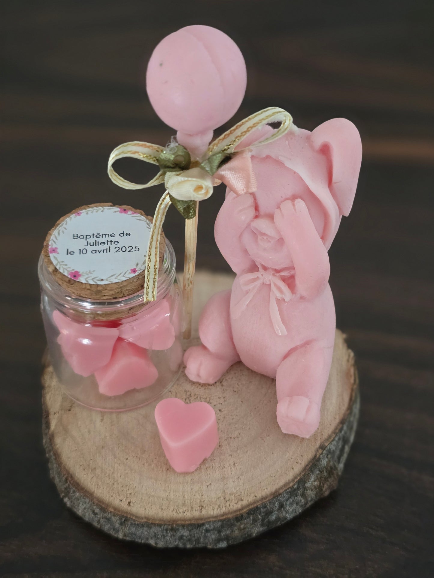Cadeau de baptême personnalisé en bougie et fondants