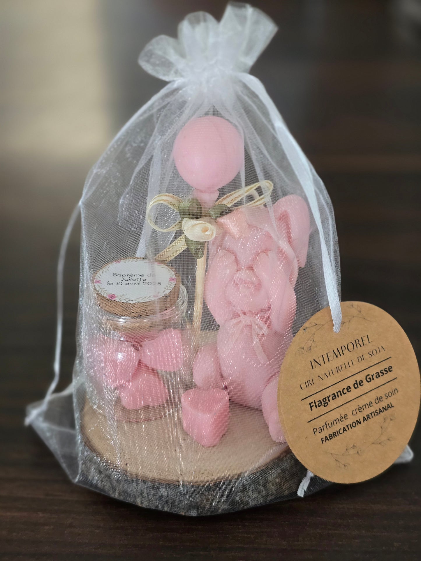Cadeau de baptême personnalisé en bougie et fondants