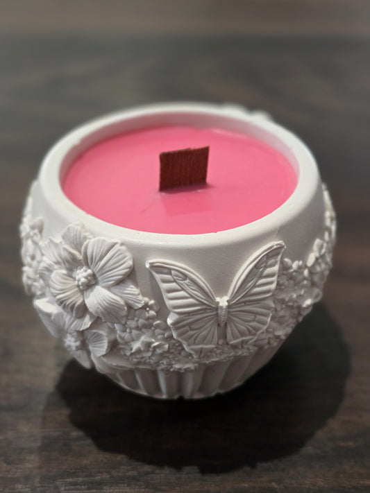 Pot de fleurs en jesmonite