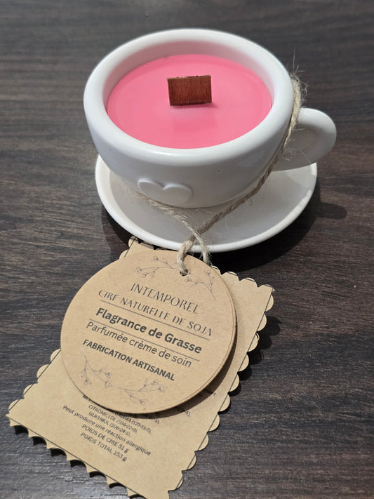 Bougie tasse en jesmonite