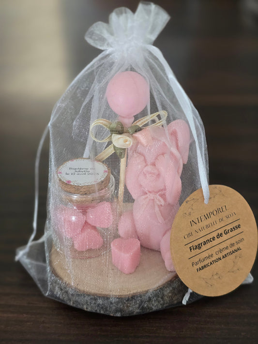 Cadeau de baptême personnalisé en bougie et fondants